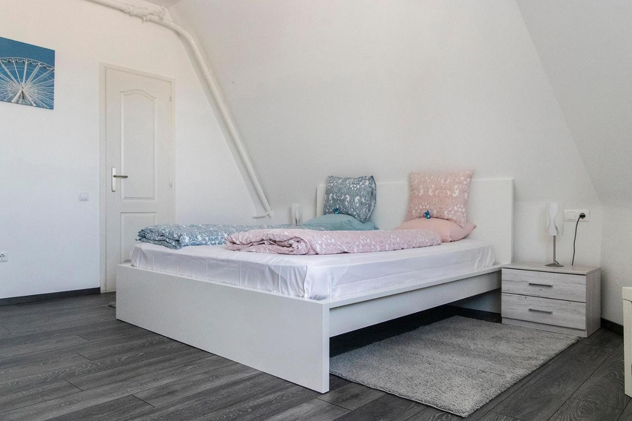 Helena Apartment With View On St. Stephan'S Basilica Budapest Exterior foto